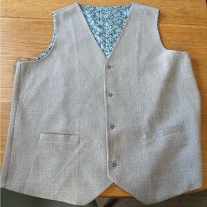 Light Gray Button-Up Vest